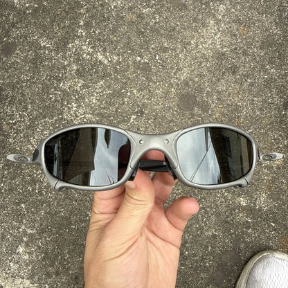 Juliet X-Metal Sunglasses, Stealth Black lenses
