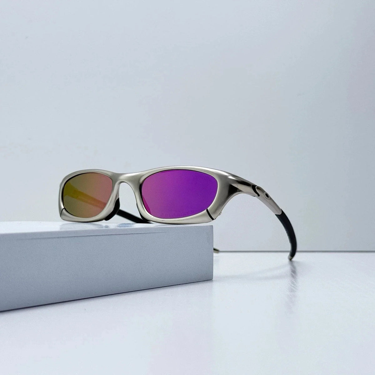 Mag 4, Purple Fade Polarized lenses, Silver frame